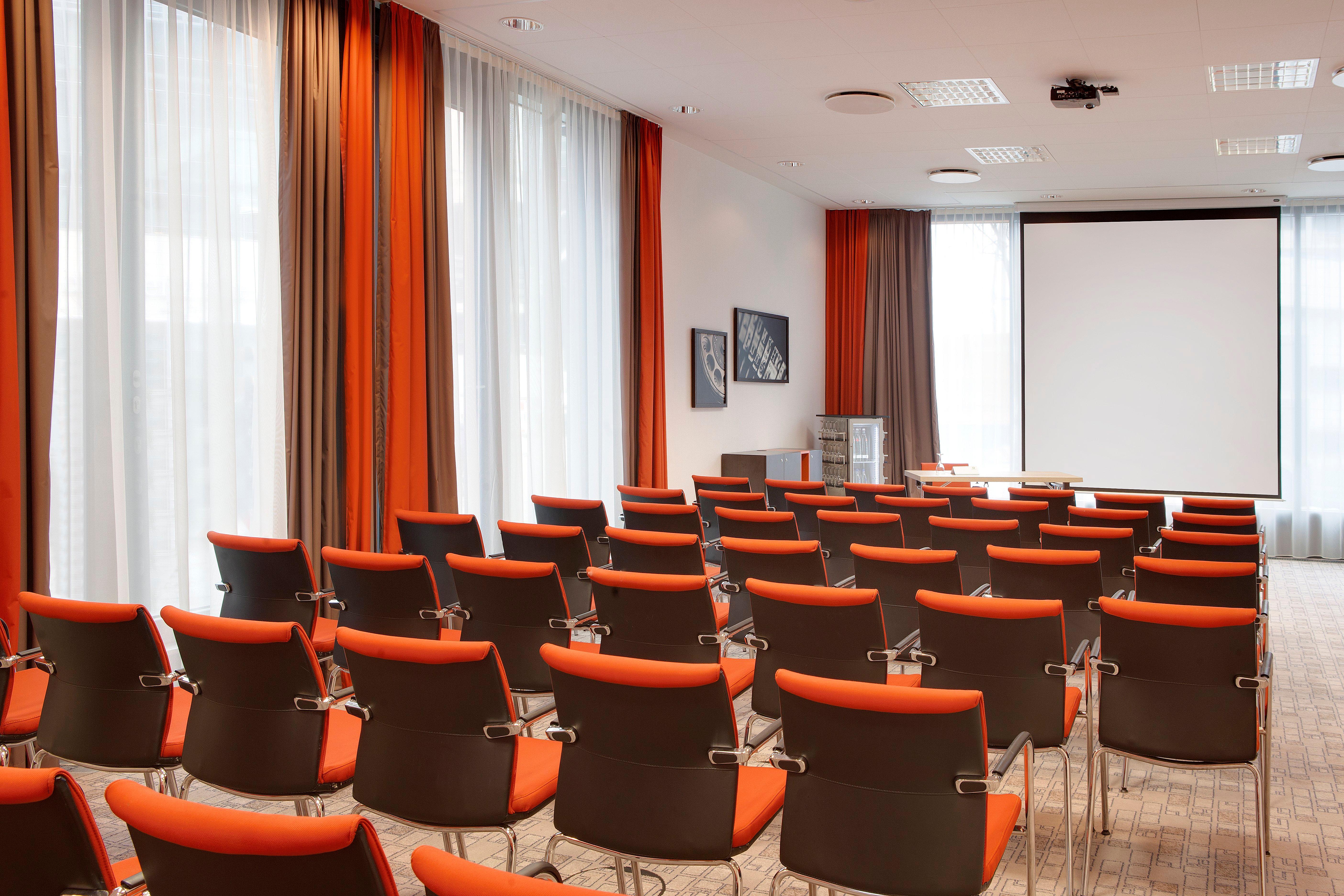 Holiday Inn Berlin City East Side By Ihg Exterior foto
