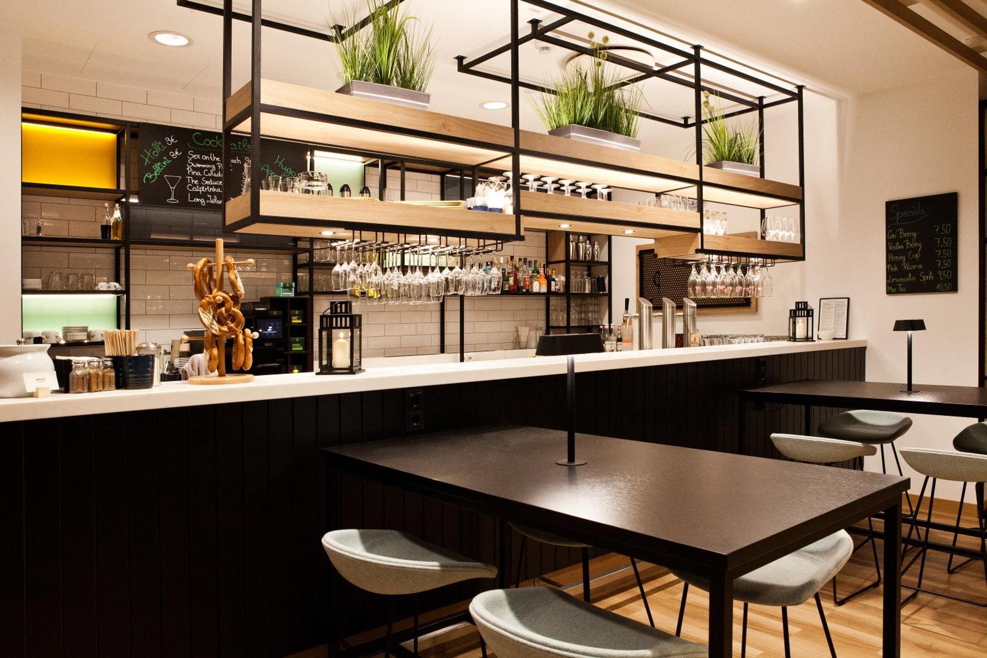 Holiday Inn Berlin City East Side By Ihg Exterior foto
