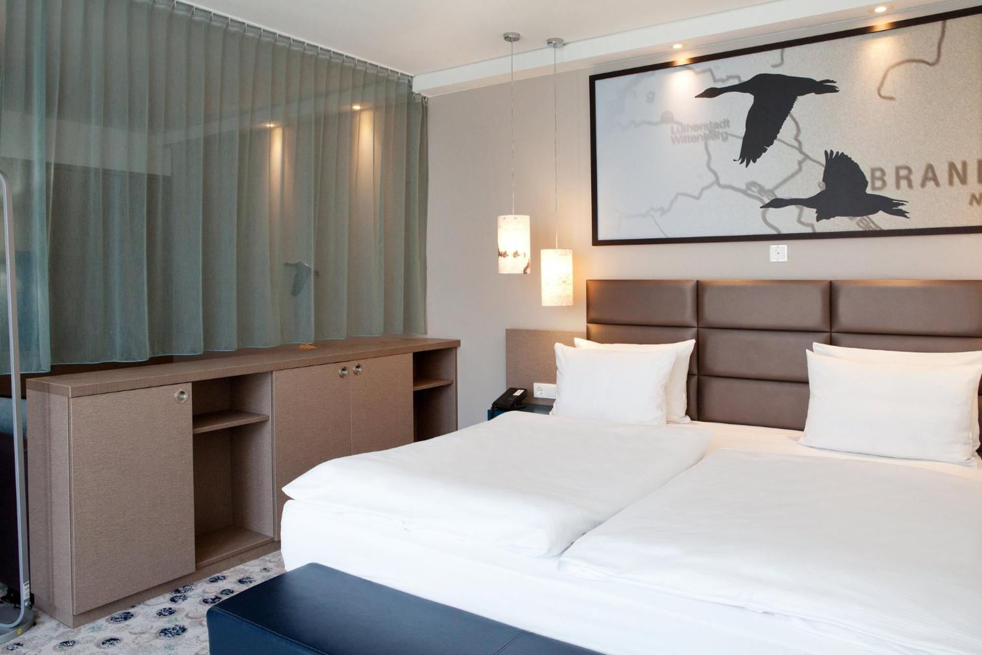 Holiday Inn Berlin City East Side By Ihg Exterior foto